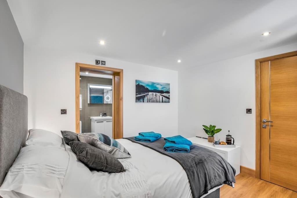 Isabel'S Wing! A Stunning 2 Bedroom Property NWI Buitenkant foto