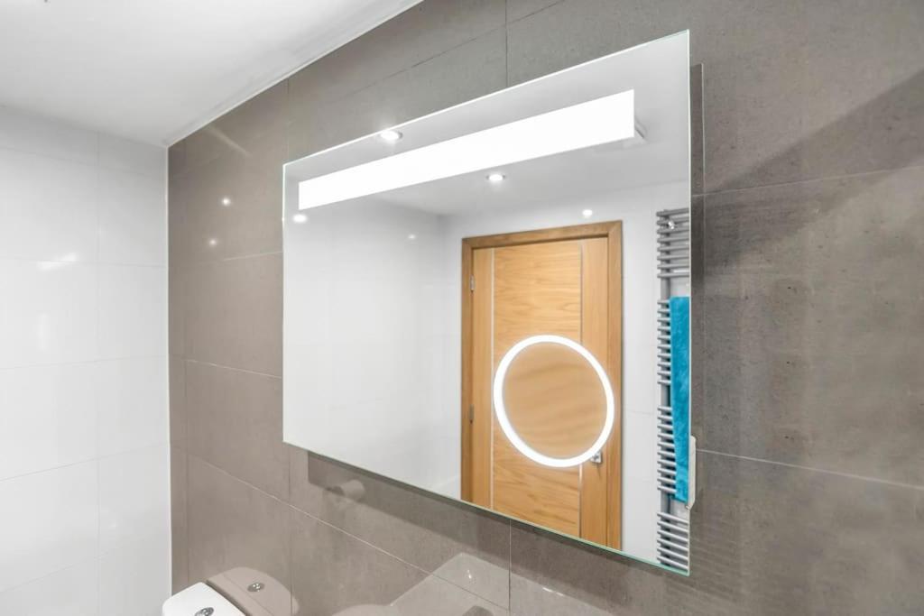Isabel'S Wing! A Stunning 2 Bedroom Property NWI Buitenkant foto