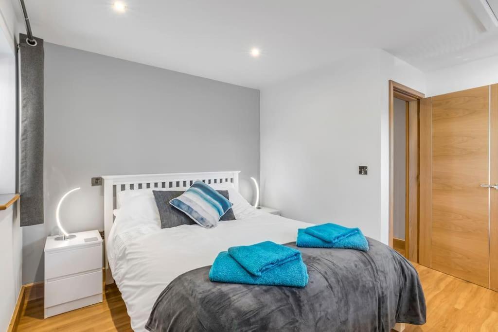 Isabel'S Wing! A Stunning 2 Bedroom Property NWI Buitenkant foto